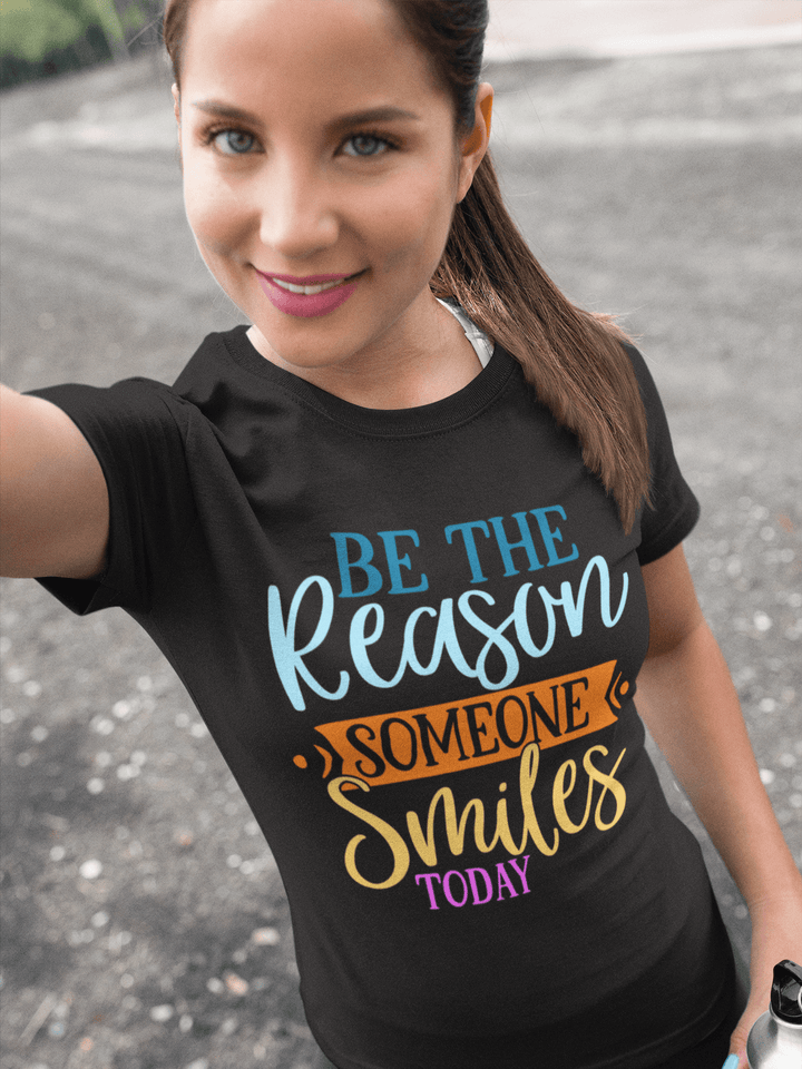 Be the reason someone smiles today -Kindness Shirt for Teacher / Nurse T-Shirt Uber Elegant Clothing